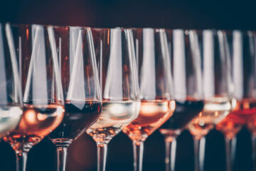 Secretele vinului perfect: Cum să alegi, să servești și să savurezi un vin de calitate