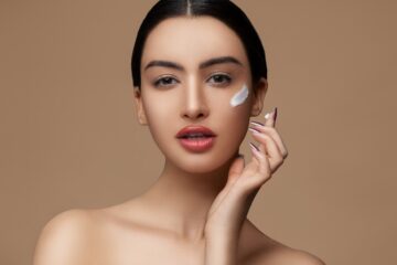 Secretele tinereții și frumuseții – 5 SFATURI despre cum să te îngrijești și să radiezi mereu